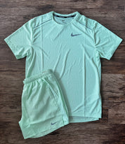 NIKE MILER 1.0 SHIRT & T-SHIRT SET VAPOUR