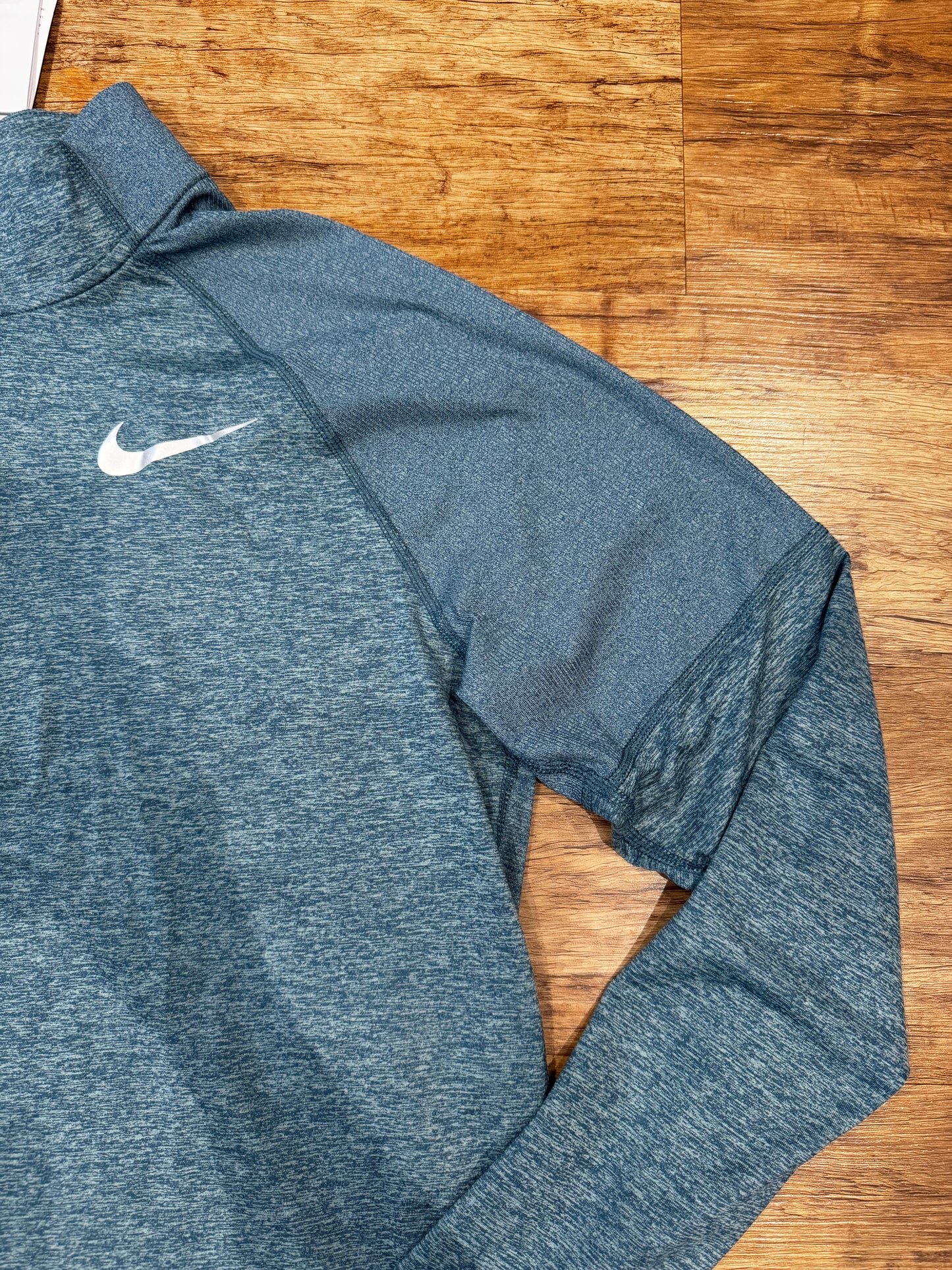 NIKE ELEMENT 1/4 ZIP TOP - Blue/Grey