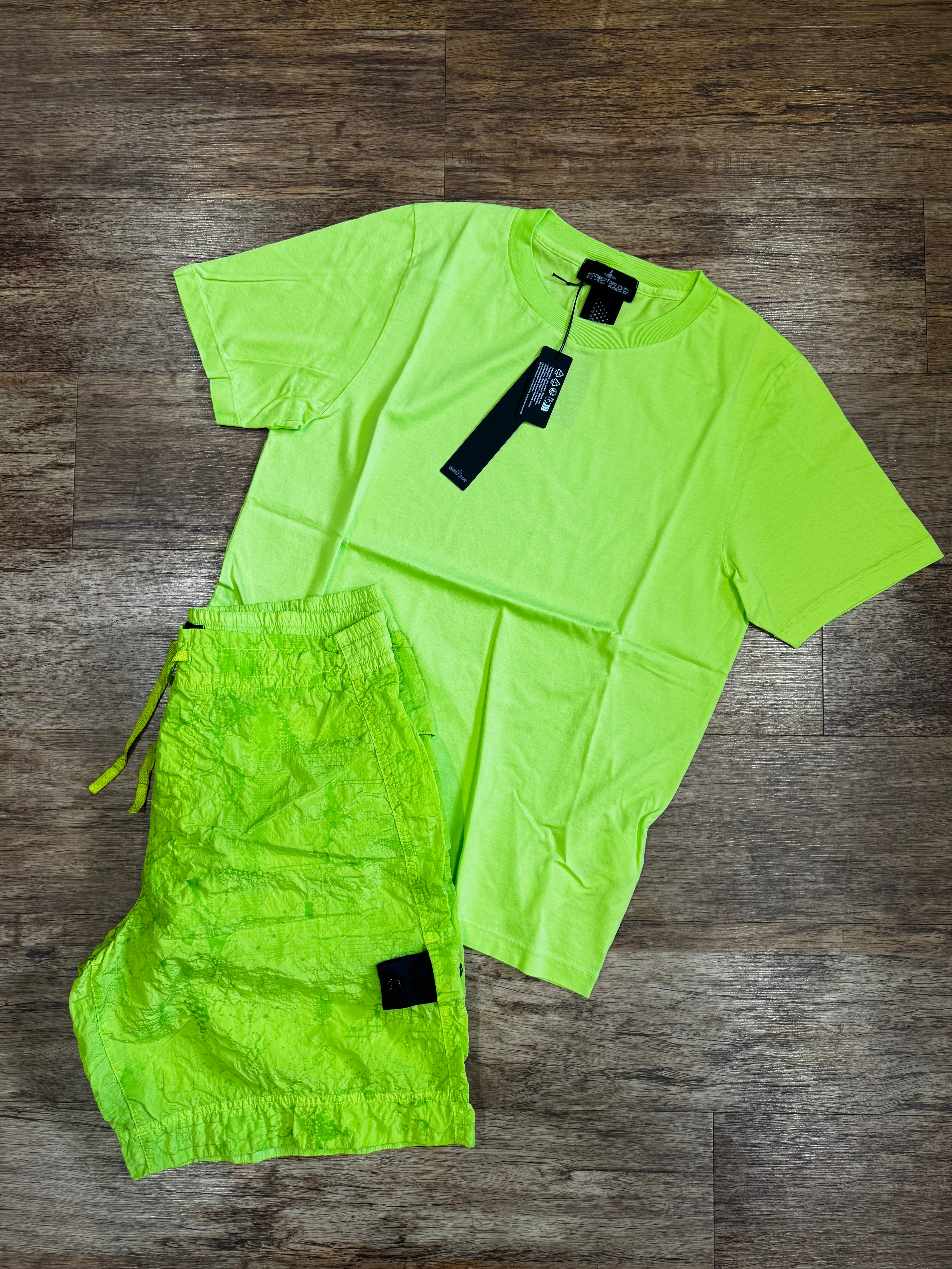 STONE ISLAND SHADOW PROJECT SHORTS - BRIGHT GREEN – Trent_End_Clothing