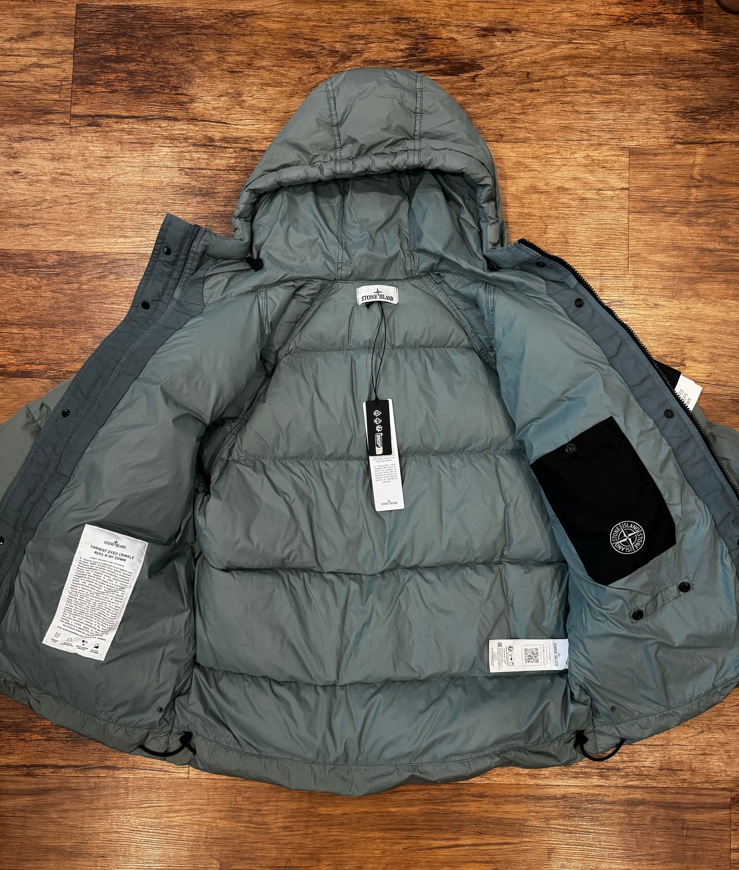 STONE ISLAND - CRINKLE REPS DOWN JACKET - SAGE