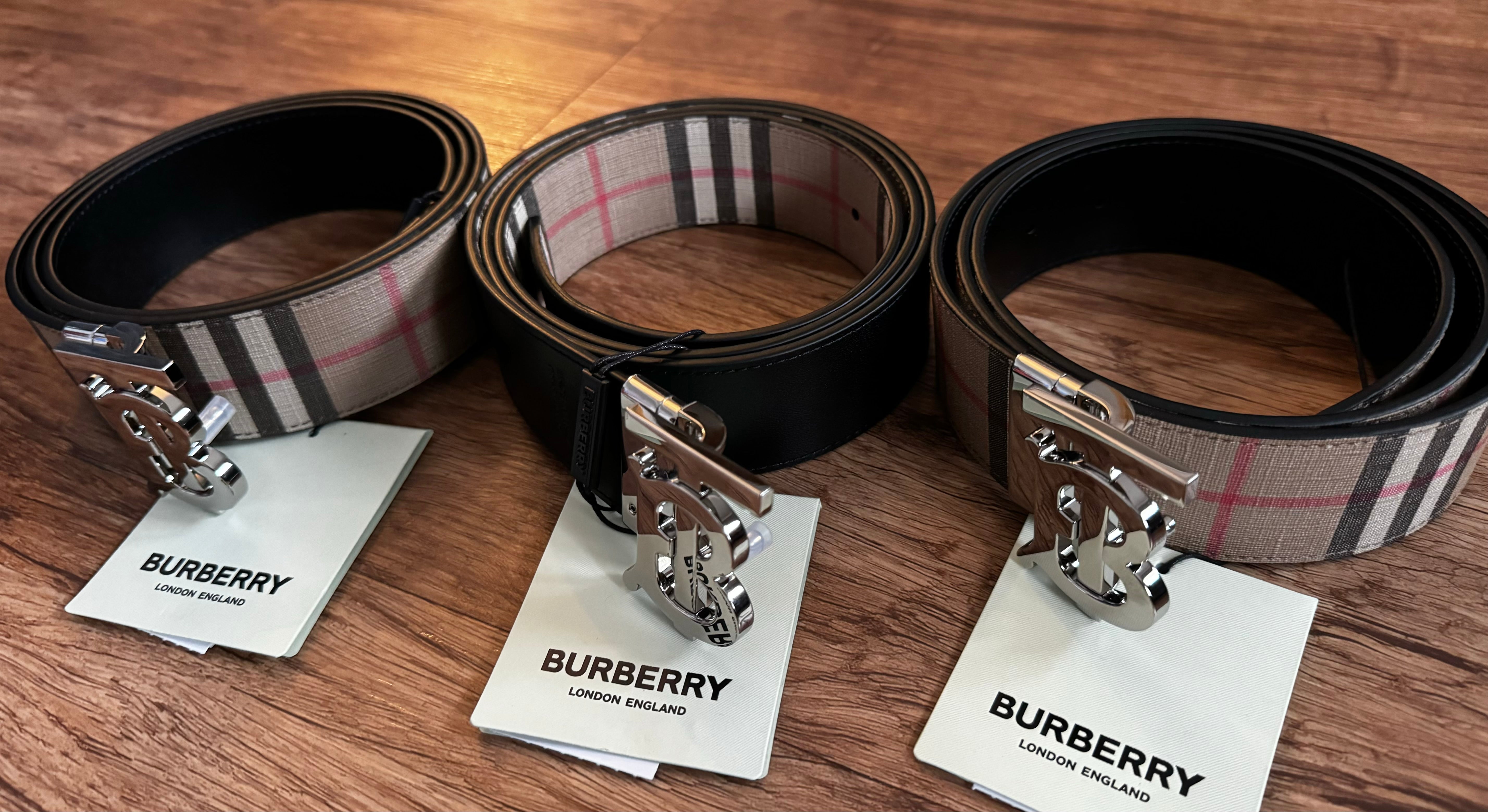 burberry plaque buckle leather belt