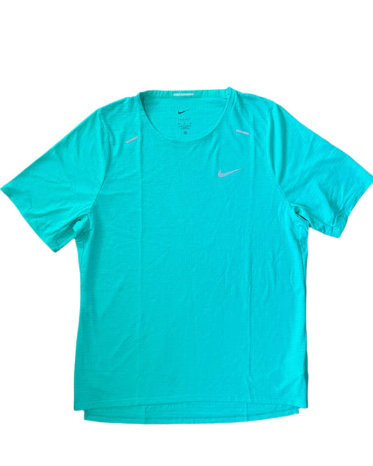 NIKE - RISE T-SHIRT - MINT